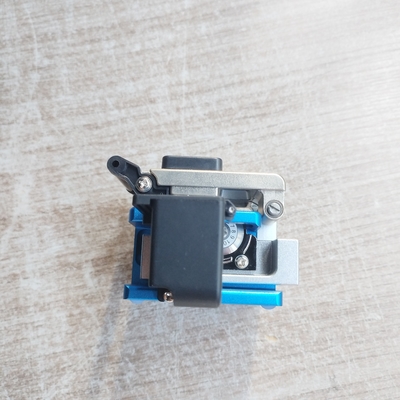Kit de cortador de fibra óptica de alta precisão para corte de fibra nua de 9-16 mm ≤ 0,5° ângulo de corte
